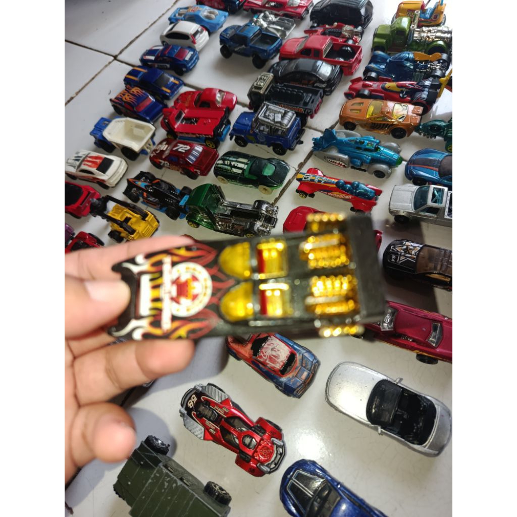 original mainan bekas HOt Wheels random