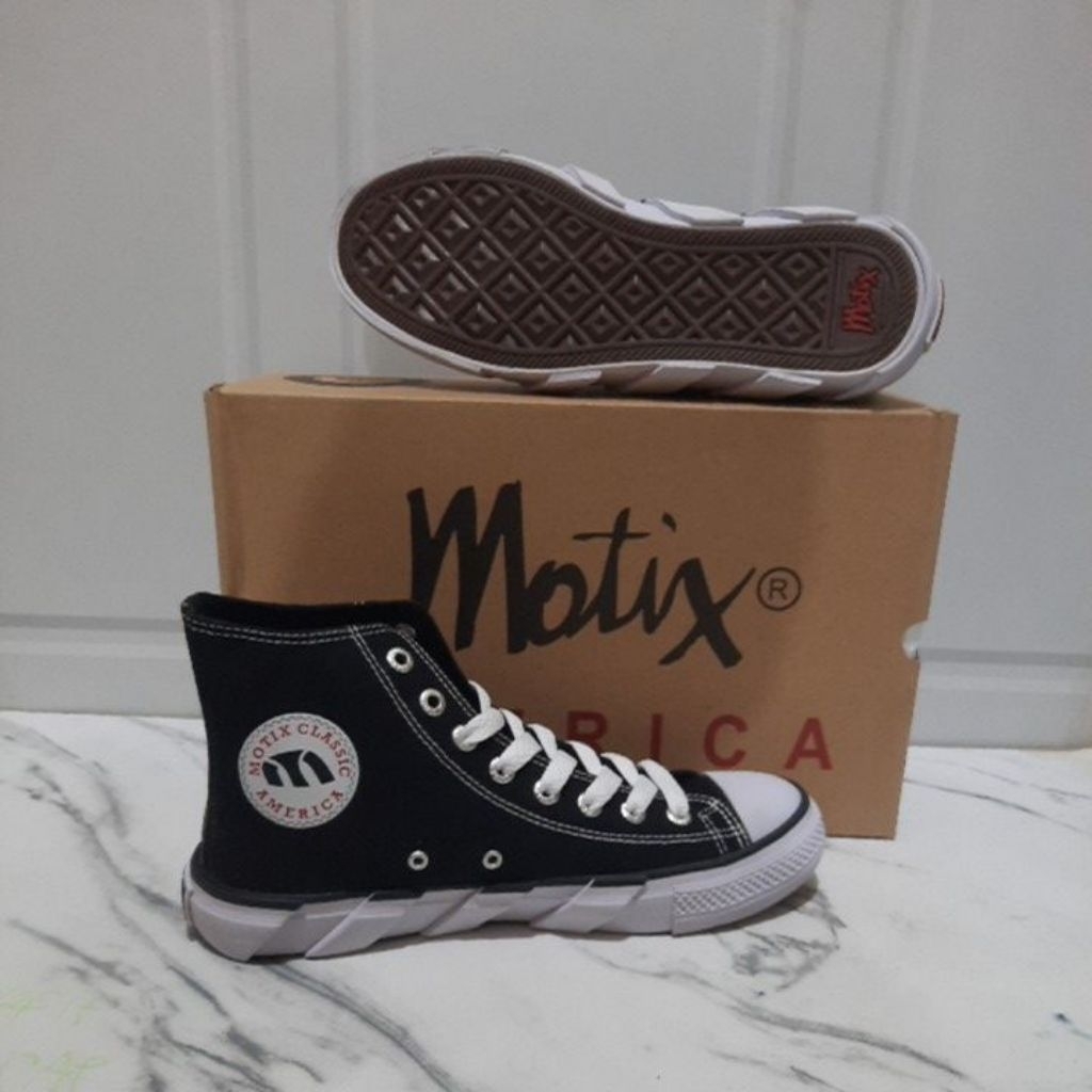 SEPATU SEKOLAH MOTIX