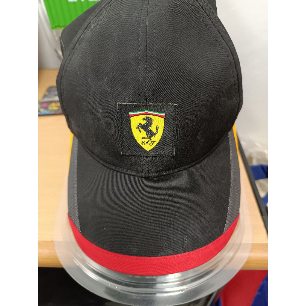 Topi PUMA FERRARI Hitam preloved