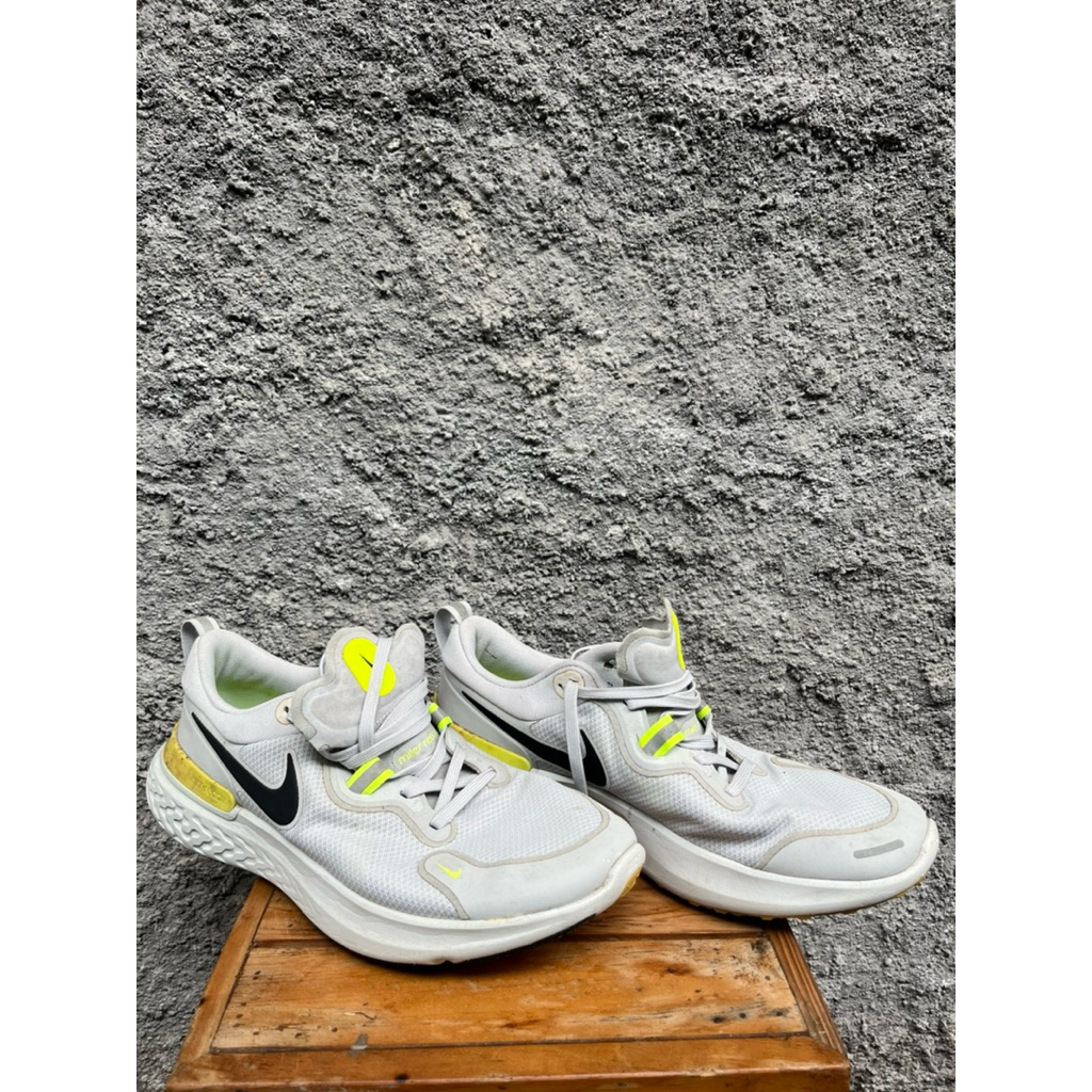 Nike React Miler ‘Grey Fog Volt’ CW1777-005 Original