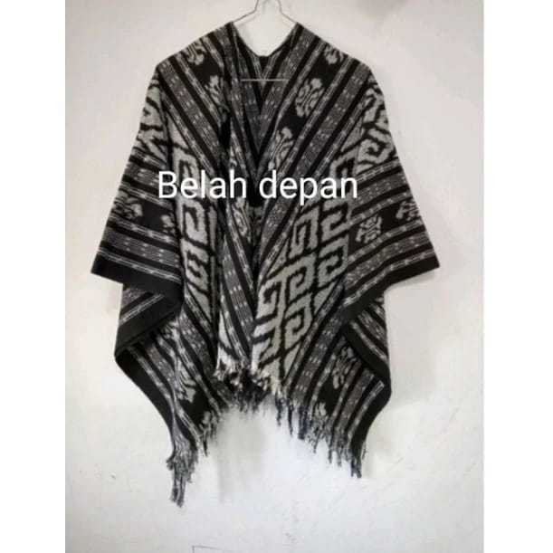 Cardigan Pendek Tenun Wanita Model Kelelawar, Baju Outer Tenun Kekinian Terbaru - Motif Toraja Hitam