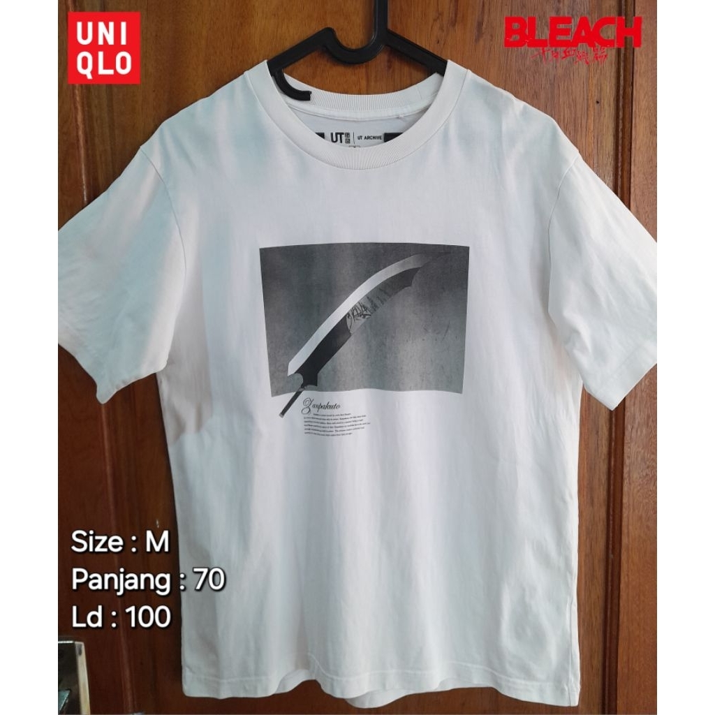 Kaos Tshirt Uniqlo UT x Bleach Anime Series [NET]    preloved/second/vintage