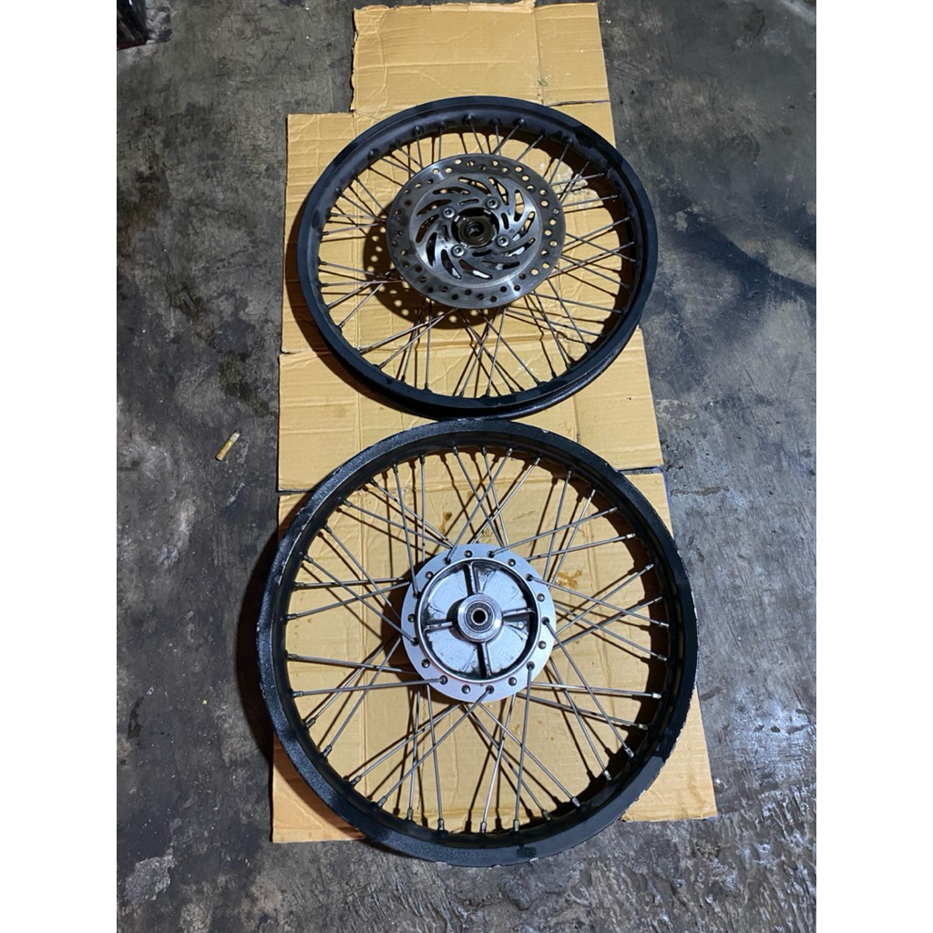Pelek velg depan belakang tromol ori Revo absolute revo fit fi revo 110 blade 110 old original lepas