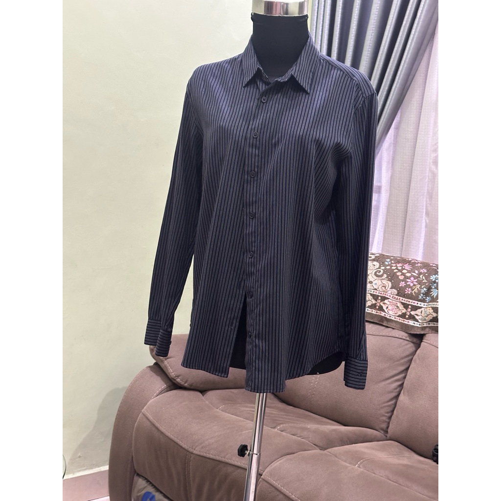 kemeja wanita stripe merk uniqlo