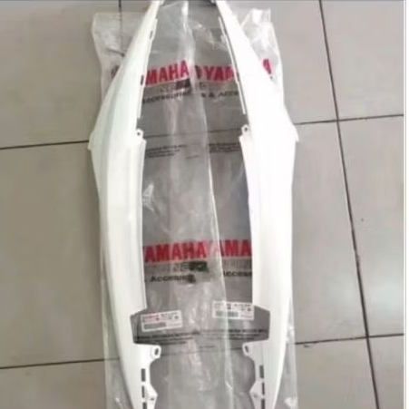 sepasang bodi body cover belakang xeon karbu xeon rc putih original ygp