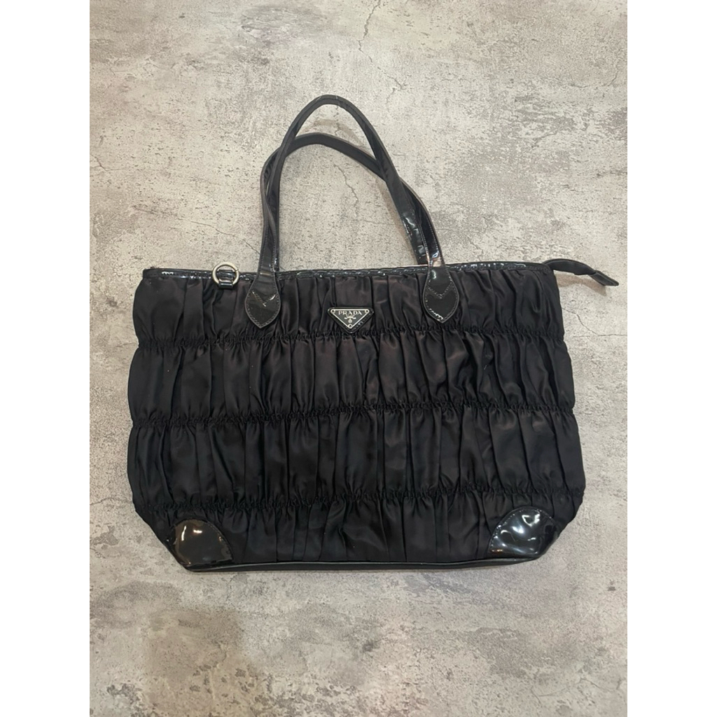 TAS TOTEBAG PRADA
