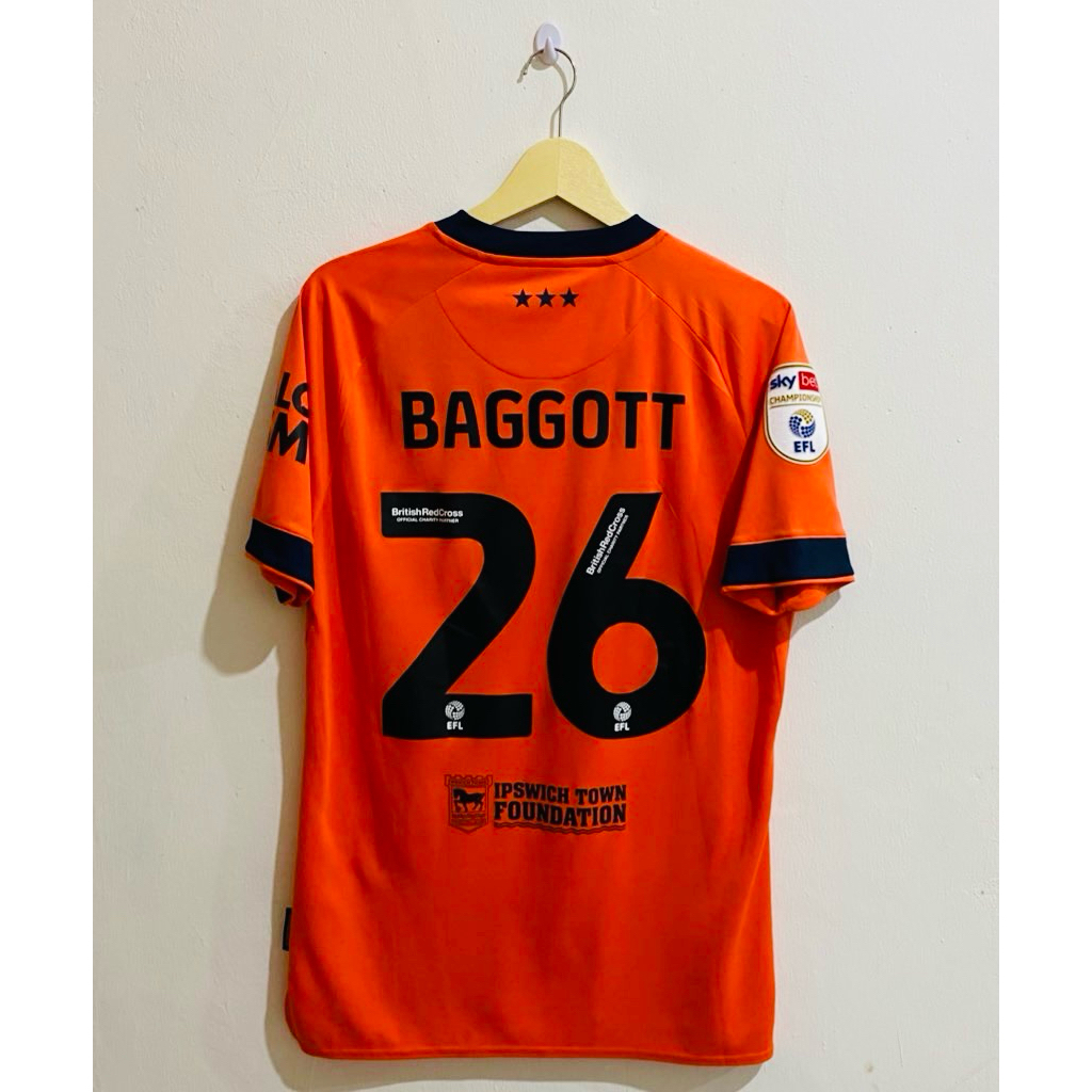 Jersey ORIGINAL Ipswich Town Away 2023/24 - Elkan Baggott (Size L Asia)