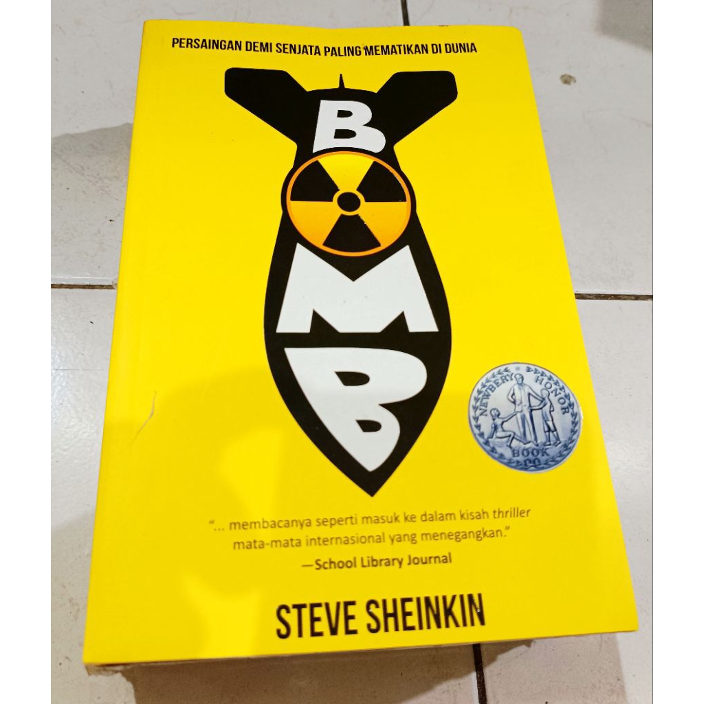 ( OBRAL ) BUKU SEJARAH SASTRA // FILSAFAT // BOMB // PERSAINGAN DEMI SENJATA PALING MEMATIKAN DI DUN