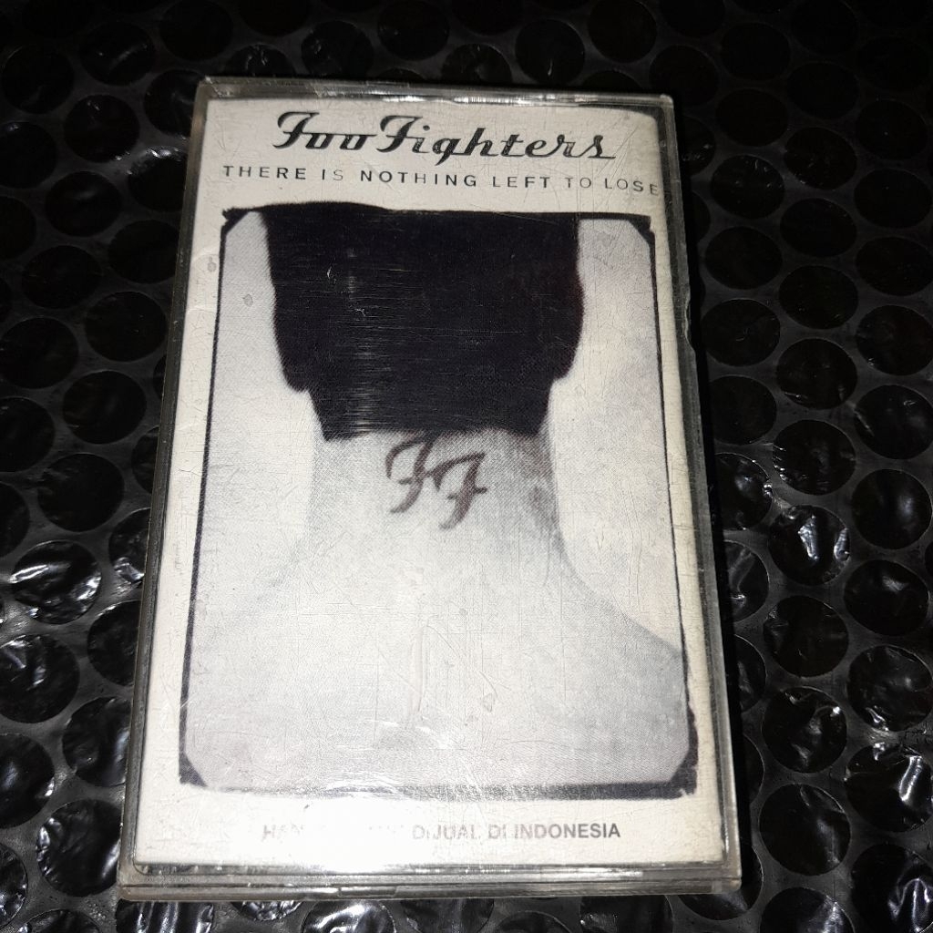 kaset pita foo fighters there is nothing left to lose