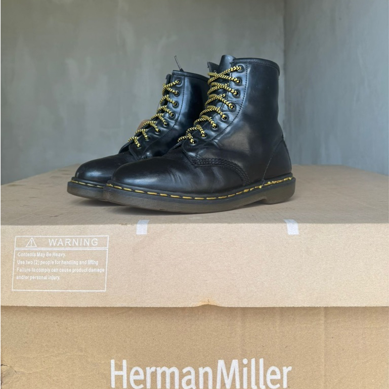 dr martens 1460 blacksmooth england