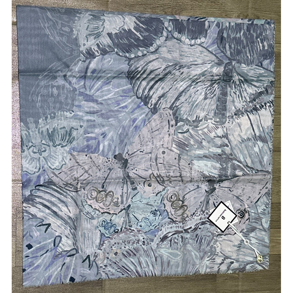 NEW COMPLETE WITH BOX BUTTONSCARVES FARSHA AQUA