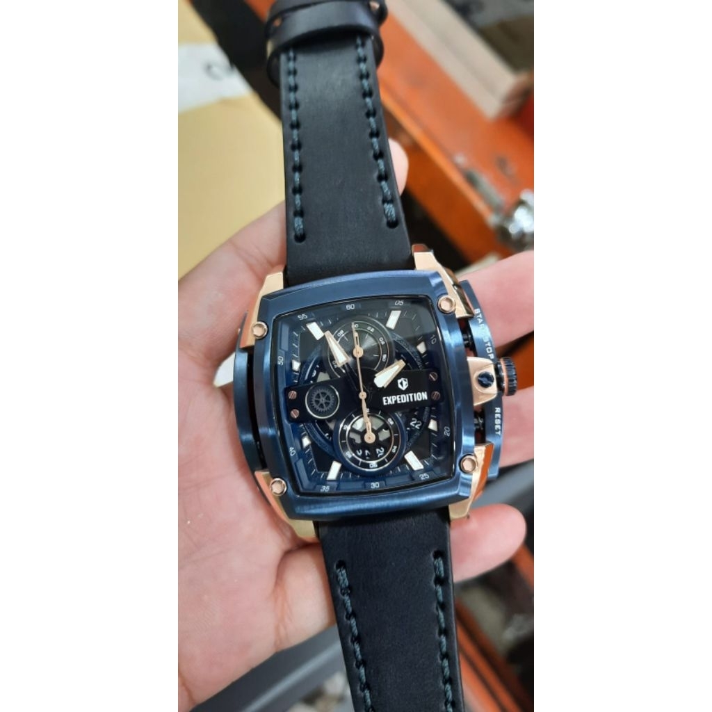 Expedition chrono dan tangal aktiv tali kulit case all stainless steel variasi warna pria E 3008 MC 