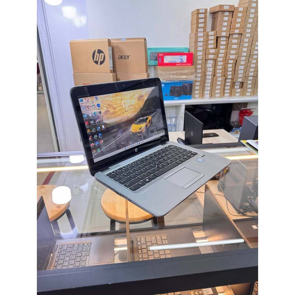 LAPTOP HP 820 G3 CORE I5 GEN6 RAM 8GB SSD 256GB