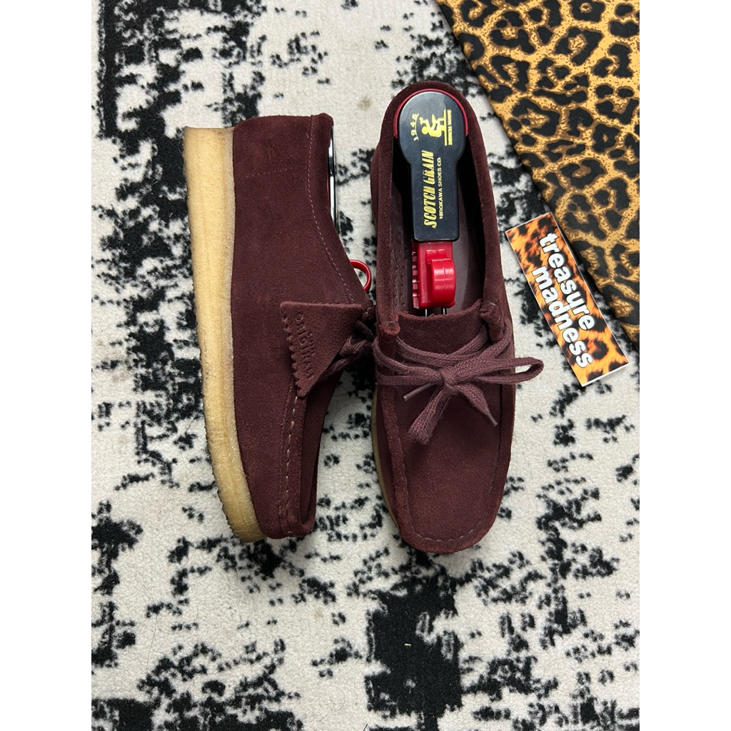 clarks wallabee maroon burgundy like new