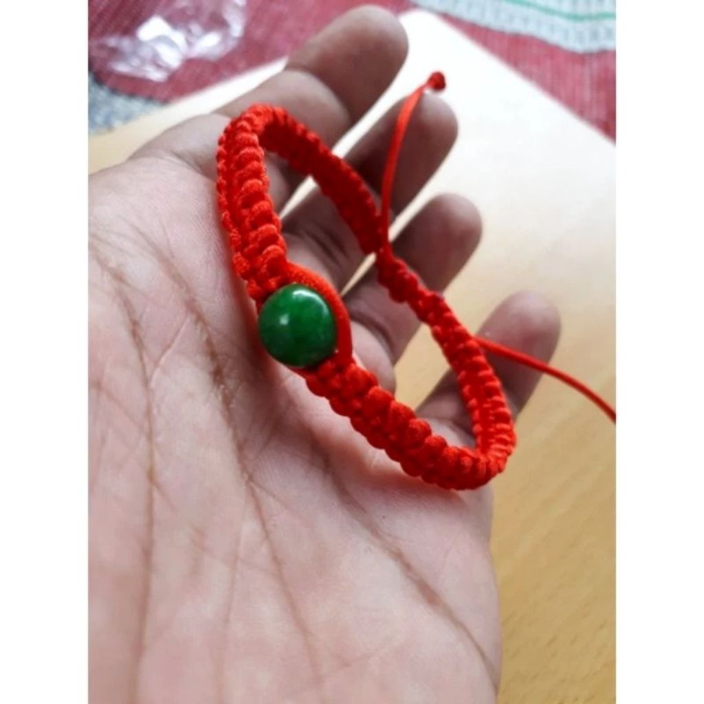 gelang bohemian tali merah 1 giok hijau 10mm