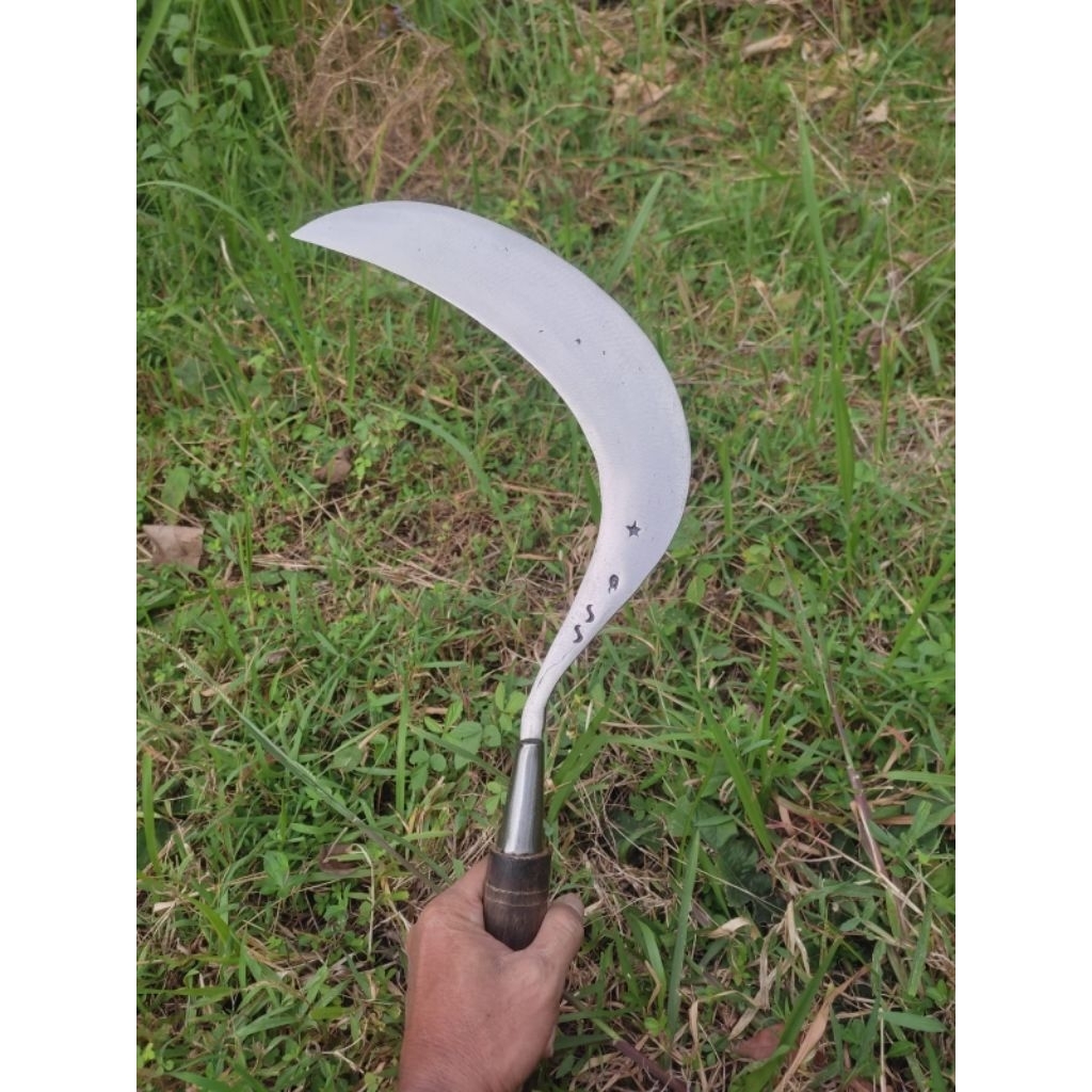 sabit cap bintang 9 buatan pande Madura untuk rumput ranting tebu jagung rambanan dll