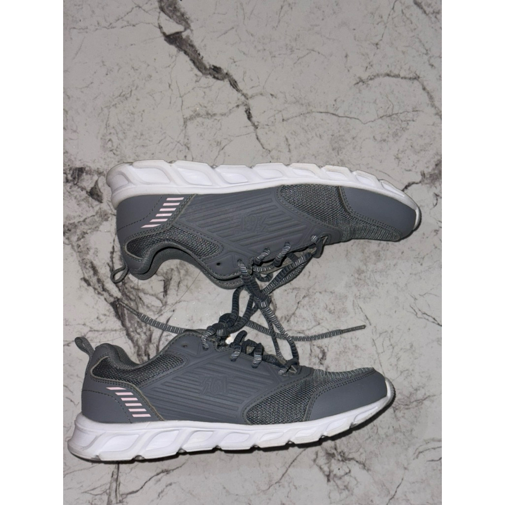 sepatu running 361, pl
