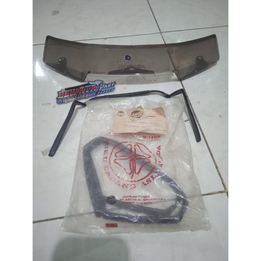 visor batok depan Astrea 800 set karet lis visor original Astra NOS