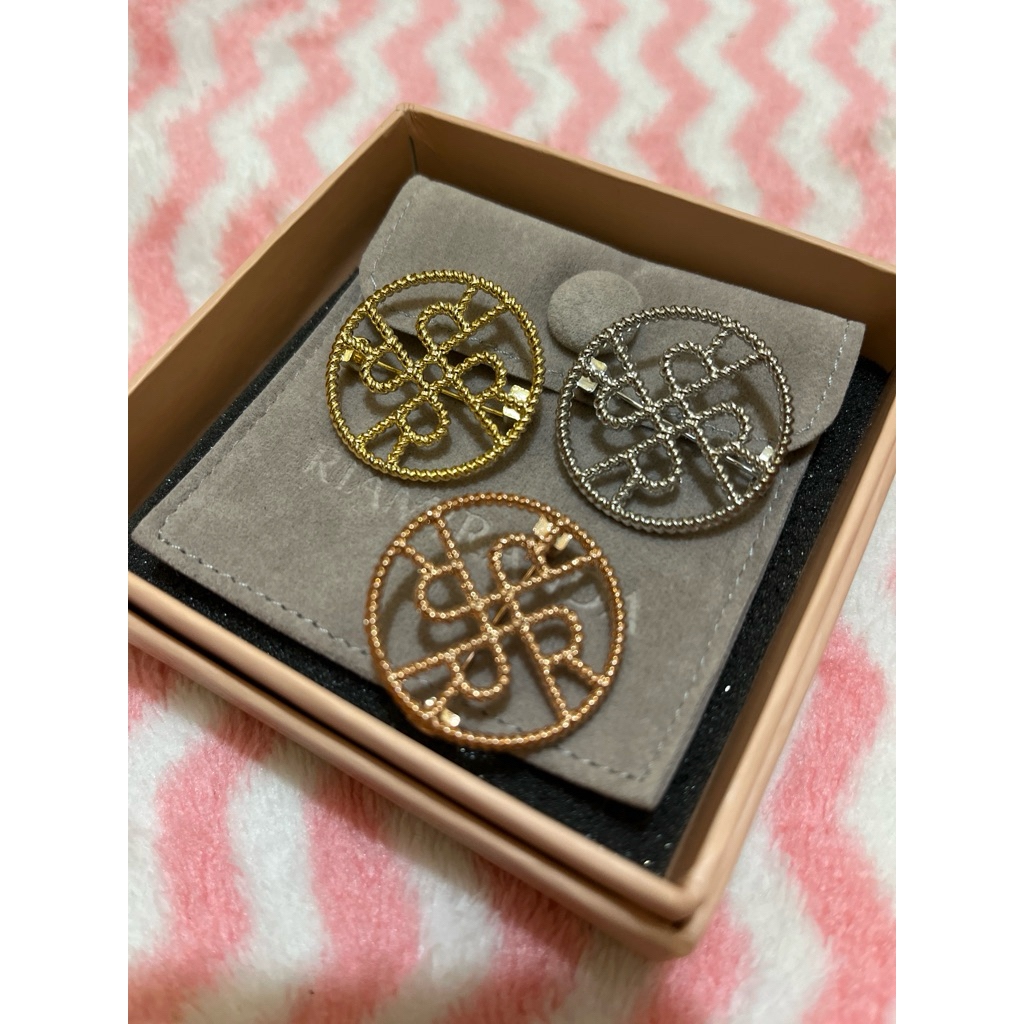 RM Lora Brooch Series