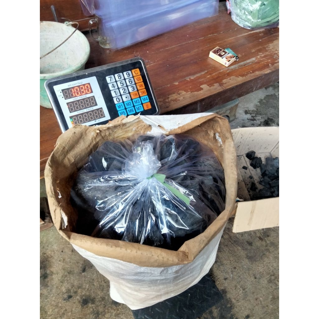 ARANG KAYU ASAM sekarung (kelas restoran, Hotel dan angkringan)