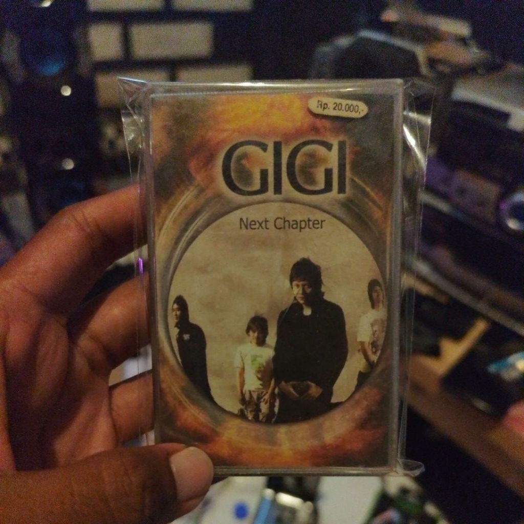 Kaset Gigi band album Next Chapter Second layak koleksi