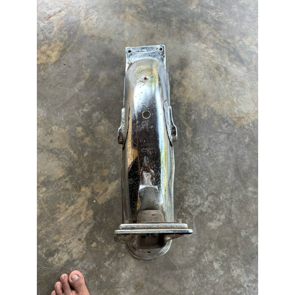 slebor belakang gl100 BUKAN ORI  set pangkon setopan Ori