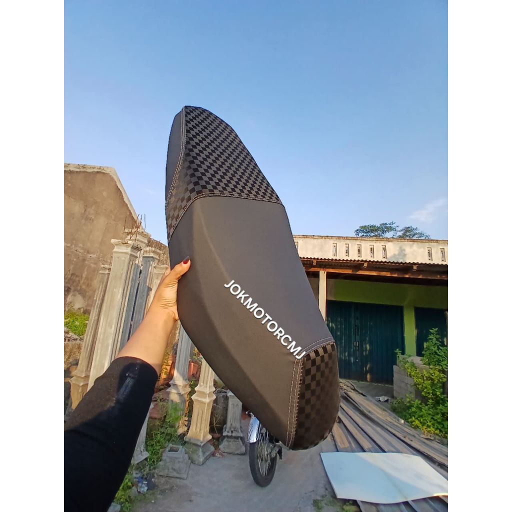 Jok motor Mio M3 variasi kulit Mbtech x Catur_Jok Mio M3  dobelset model Xride sarung catur motif