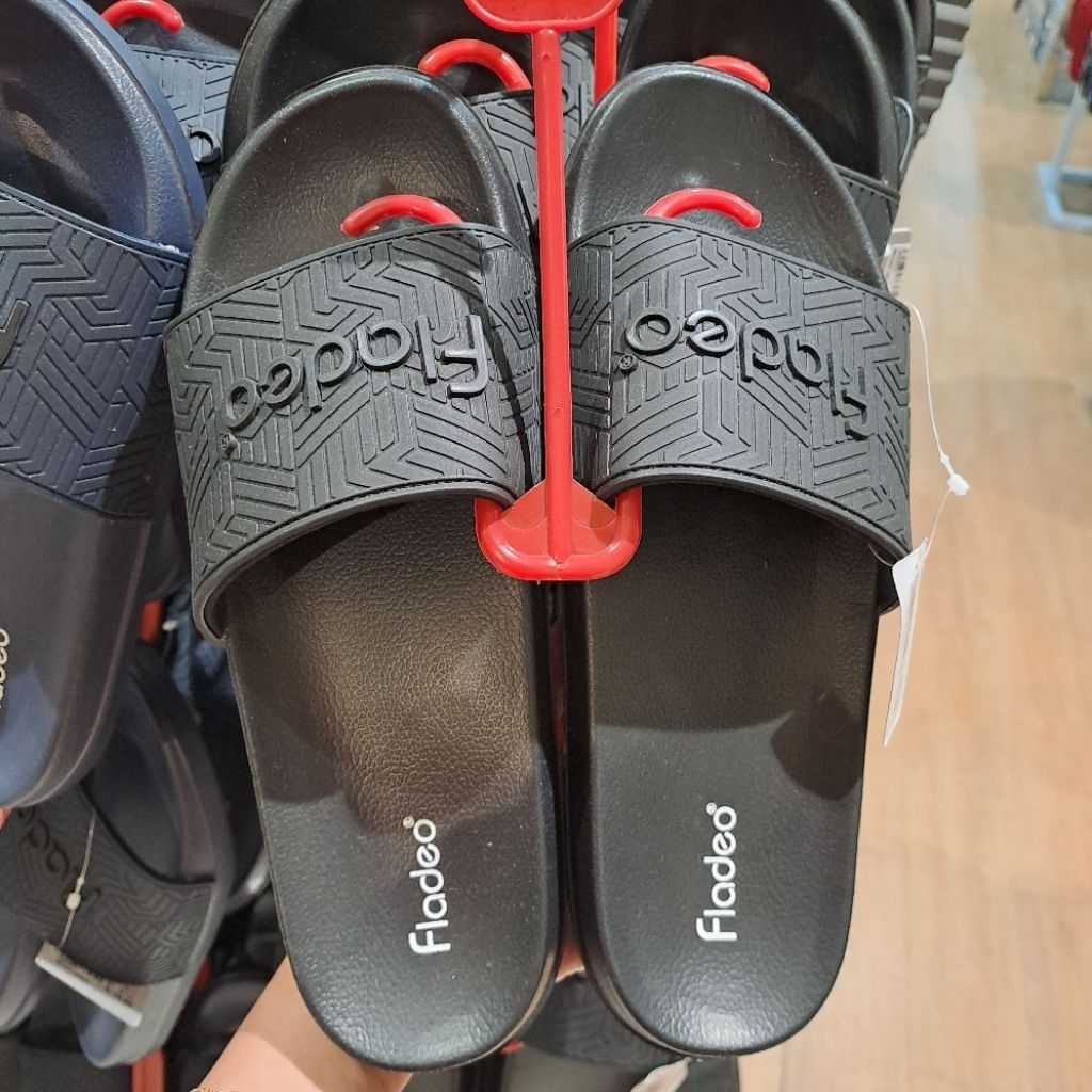 sandal phylon pria fladeo