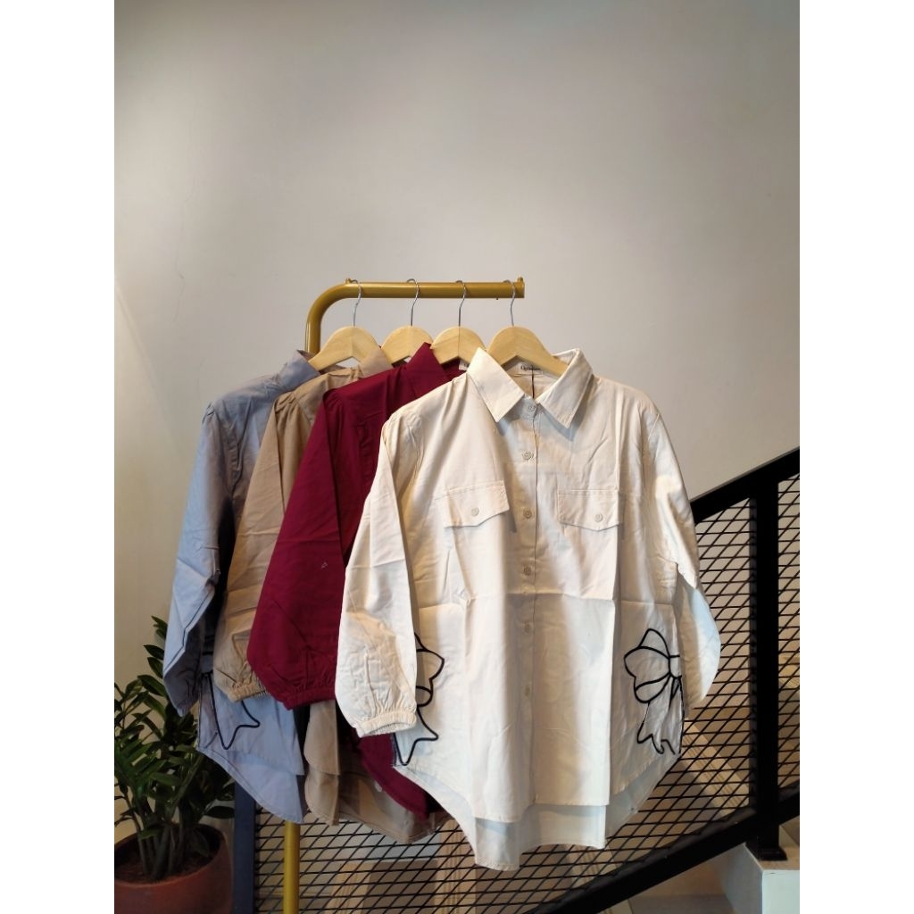 Yupita top by queenbee