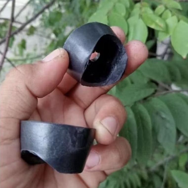 KARET MATAKUCING KUPINGAN LAMPU CB100 K5 GL100 79