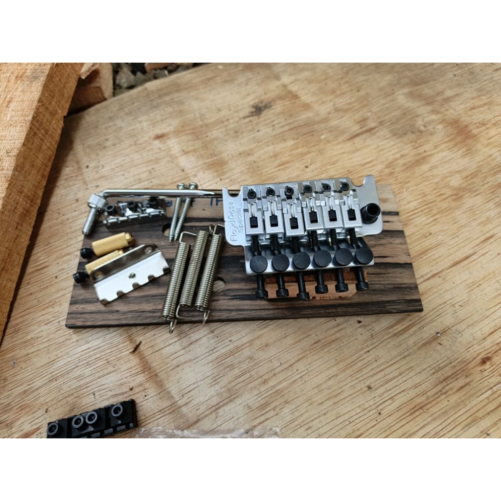 Tremolo Gitar Floyd Rose FRT-S1000 Silver Satin