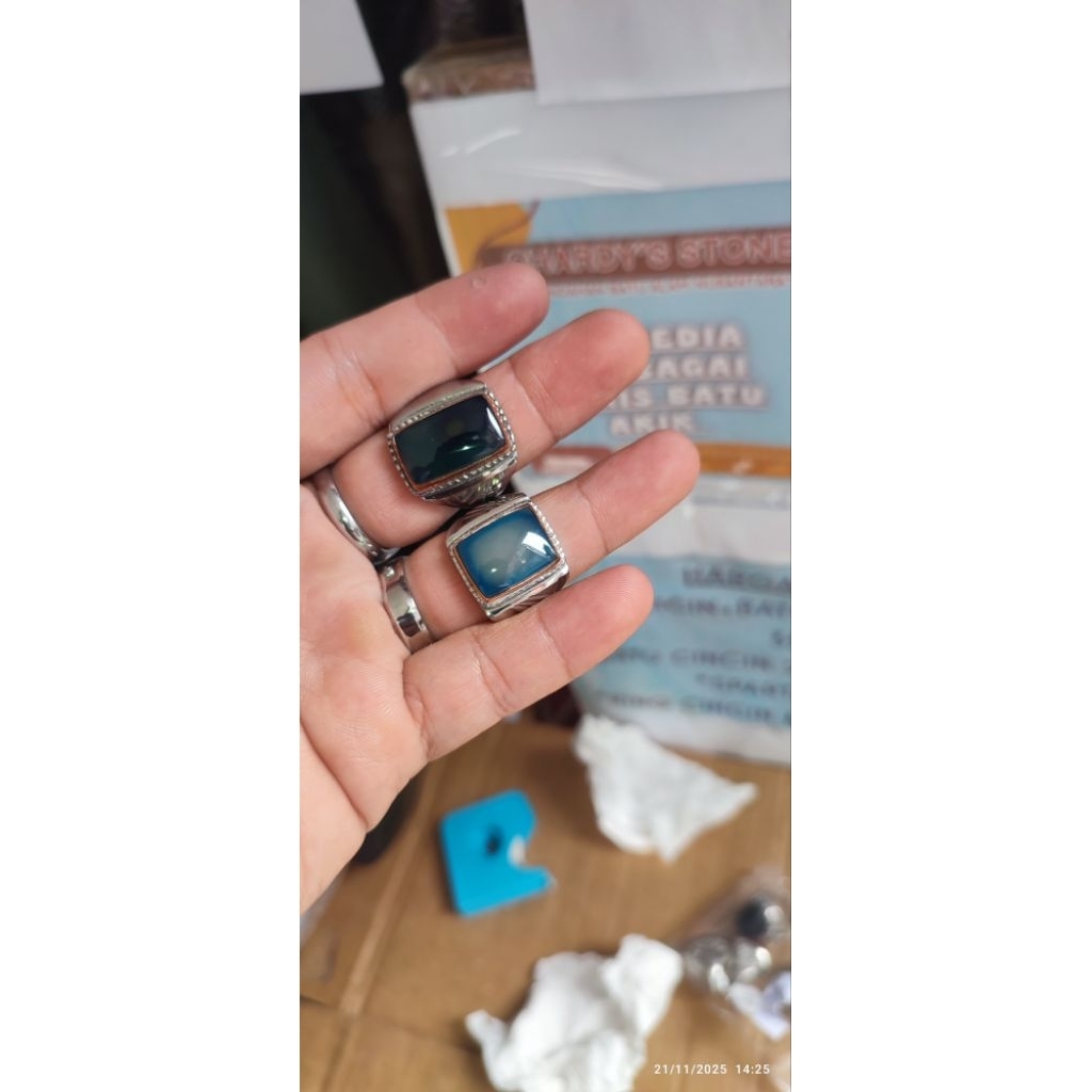 Cincin batu anggur Lawas kotak ring monel