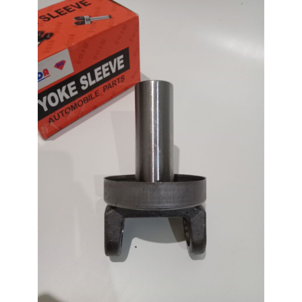 Sleeve yoke sok kopel mobil suzuki futura karburator 27140-775MO