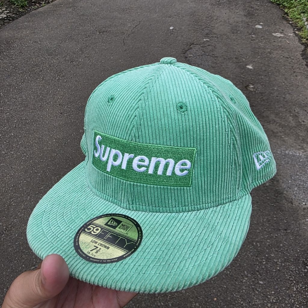 Topi New Era Supreme 15AW Cordu Low Crown