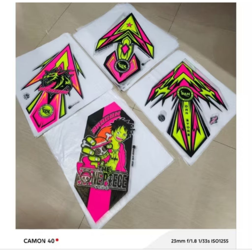 kertas layangan sukoi