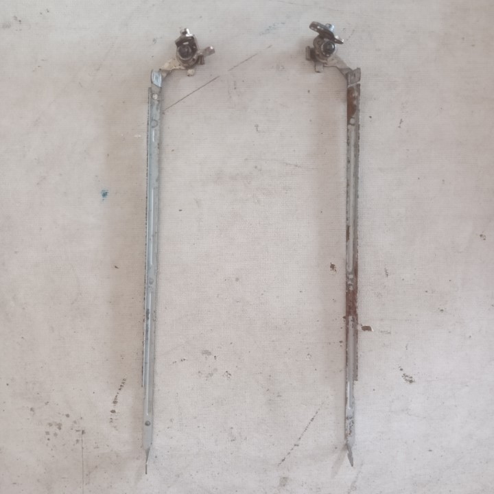 Engsel hinges Laptop Acer Aspire 4736 4736Z 4736G 4540 4535 Second Bekas 297