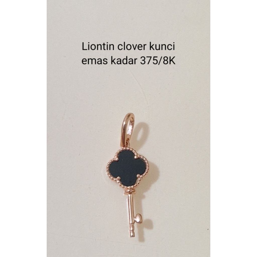 Liontin emas clover kunci kadar 375/8K (0.86gram)
