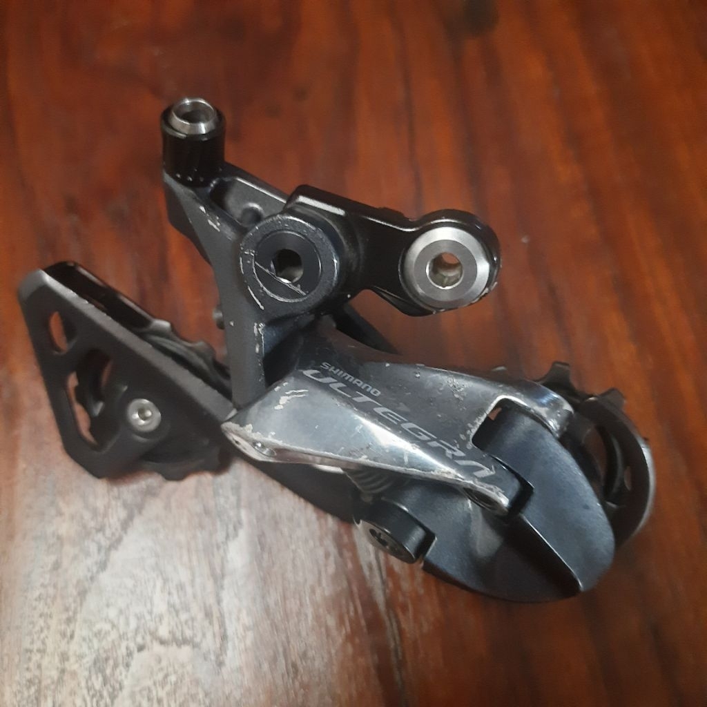 Shimano Ultegra RD-R8000 GS Medium Cage Rear Derailleur - RD Shimano Ultegra R8000 GS 11 Speed Mediu