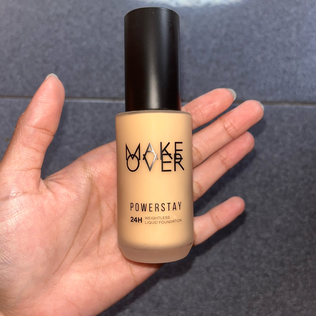 WTS PRELOVED MAKEOVER POWERSTAY 24H WEIGHTLESS LIQUID FOUNDATION W33 HONEY BEIGE