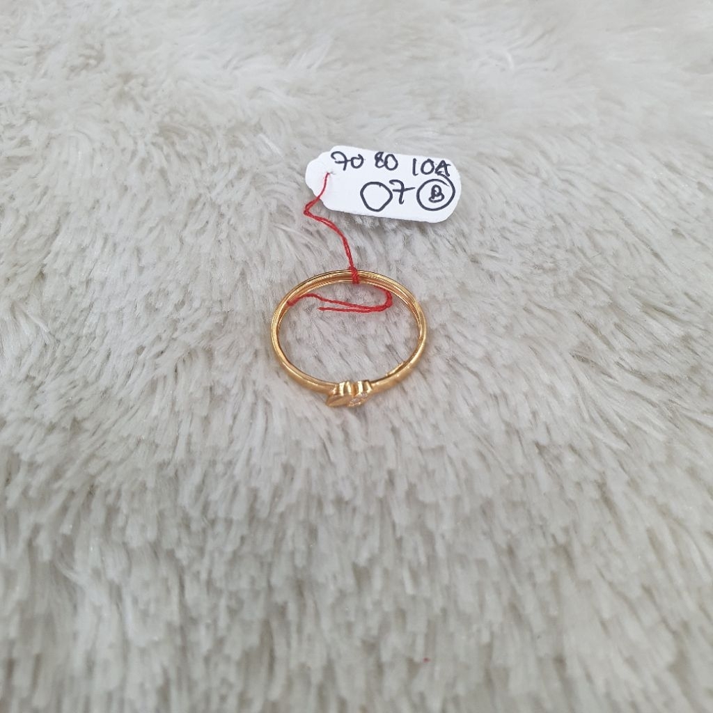 cincin 2daun 2ad New Arrival emas kadar 70% berat 0,7gram size : 20