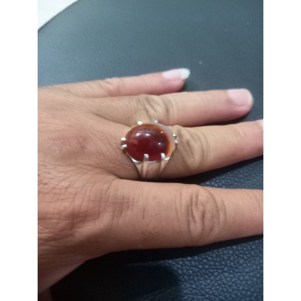 Cincin Perak Murni dengan batu cincin 2 warna.