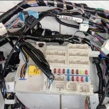 kabel body Toyota Fortuner th2008-2015 part no82138ok781