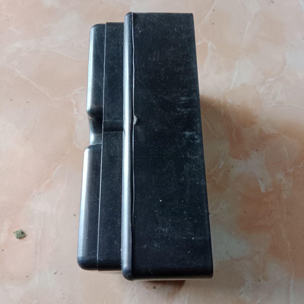 fusebox/box sikring listrik lama/sikring box