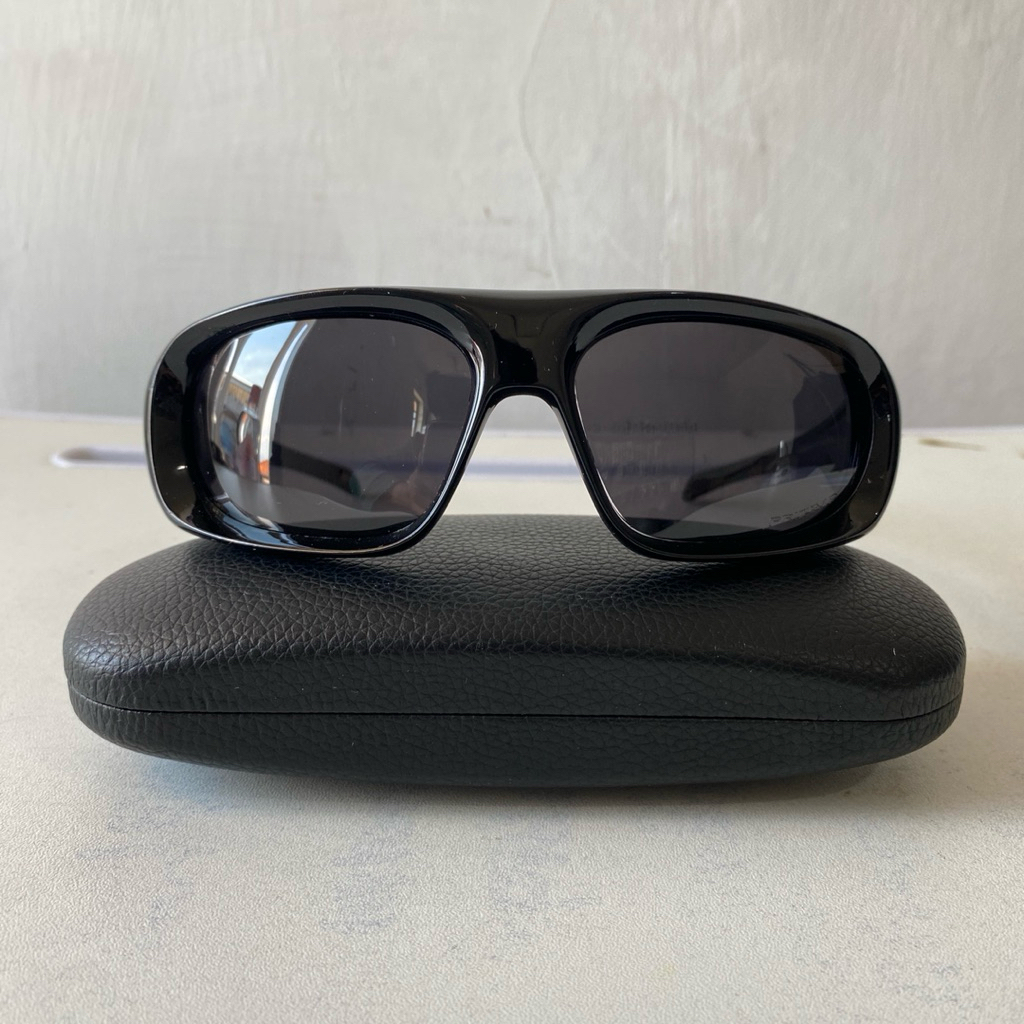Oakley – Frame Kacamata Branded Preloved Unisex