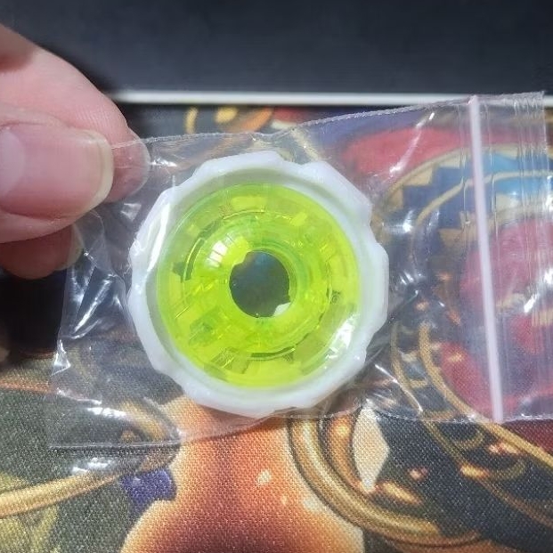 Beyblade X, Ratchet 7-60 White - Yellow