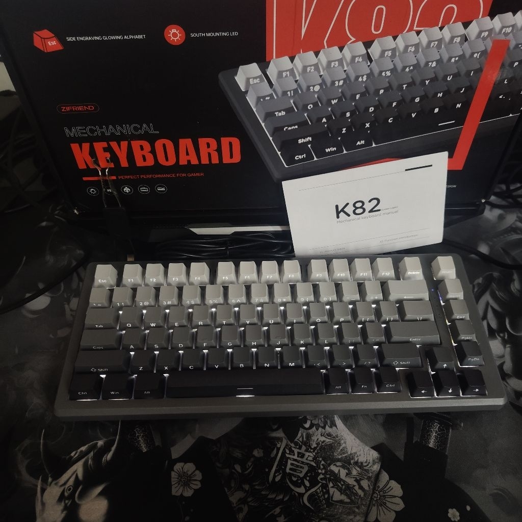 ZIFRIEND K82 Gradient Mechanical Keyboard Hotswap White Light - Gradient Grey, Red Switch