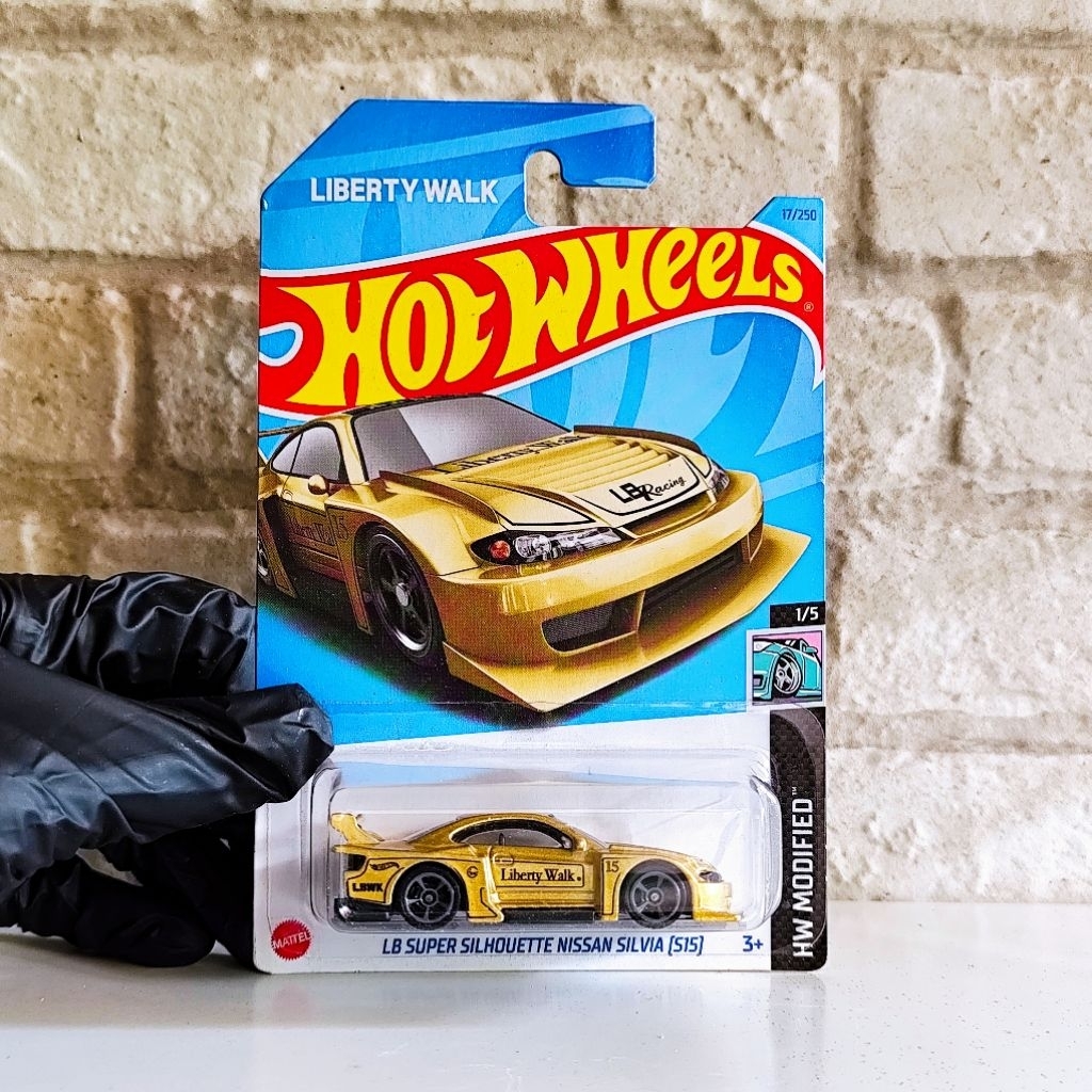 Hotwheels Nissan Silvia S15 LBWK GOLD