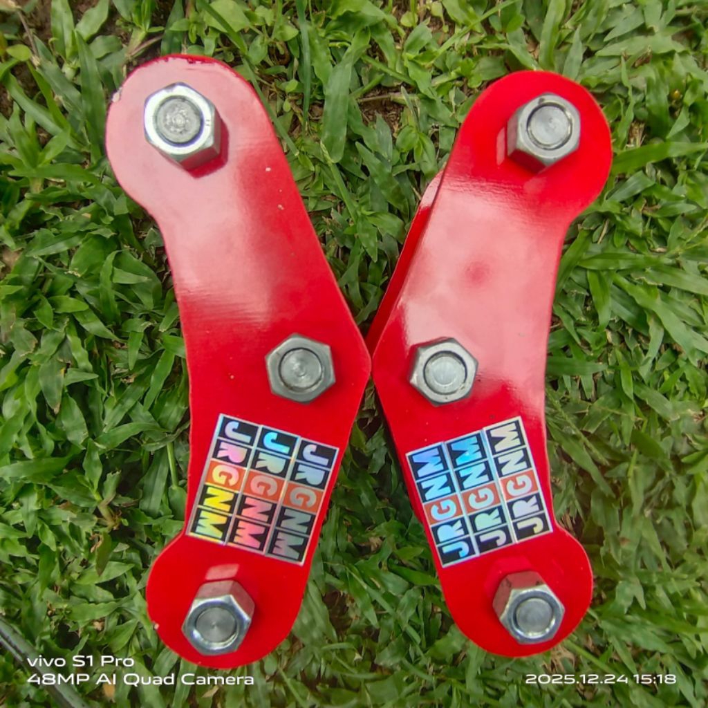 Anting Per Daun / Peninggi Per Mobil 15cm Jeep CJ7