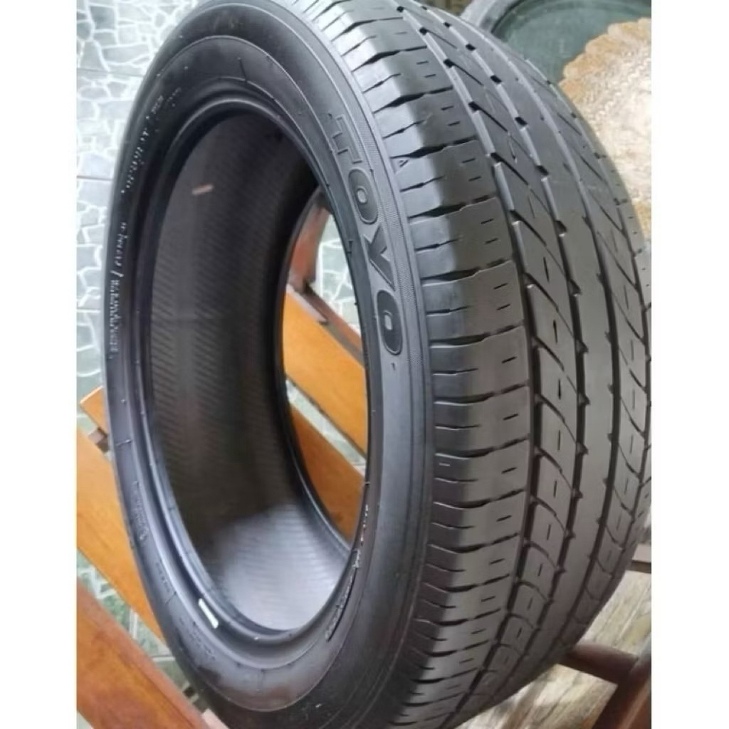 BAN MOBIL RING 18,ban mobil merk Toyo tranpath ukuran 235/50 18 tubles berkualitas