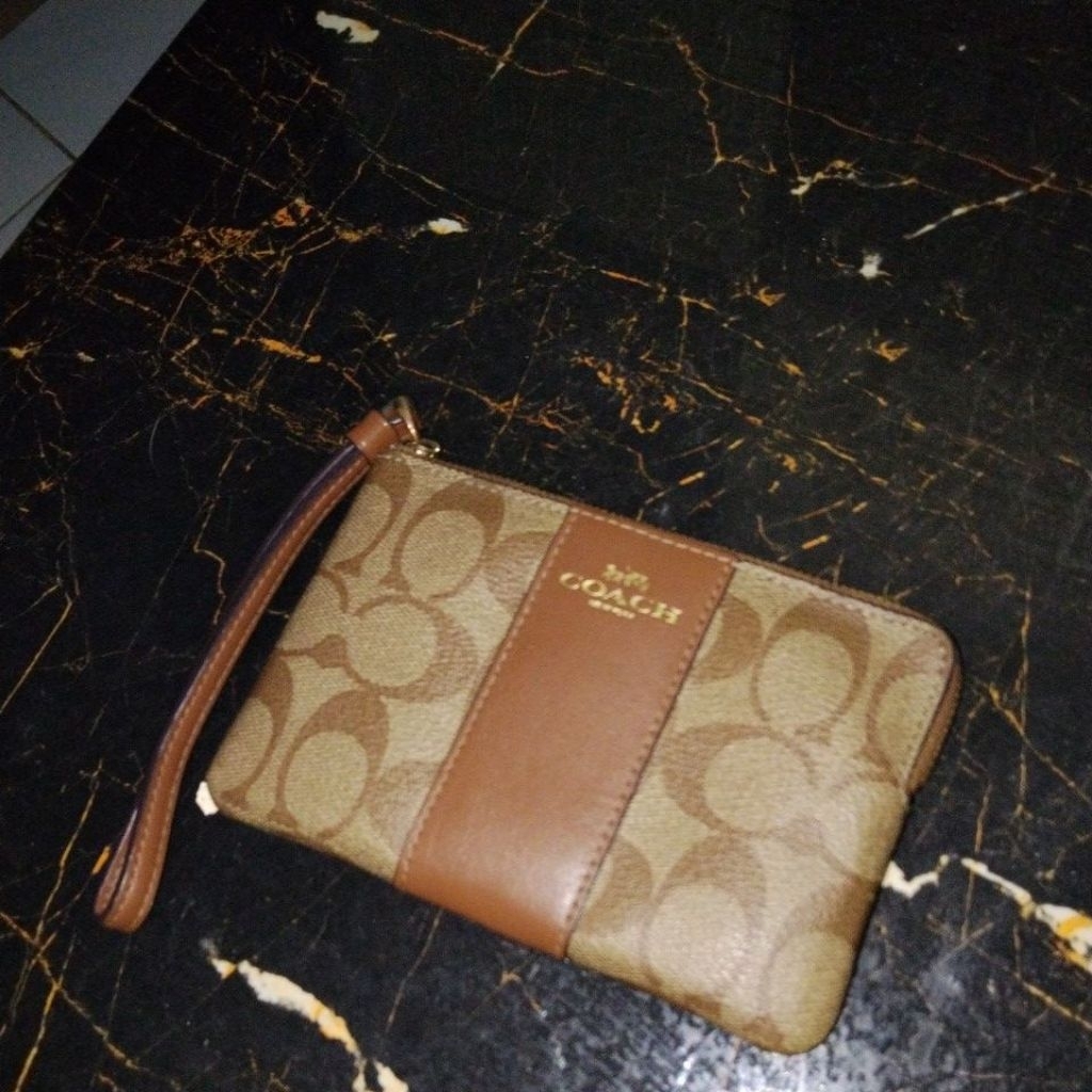 PrelovedCoachWallet